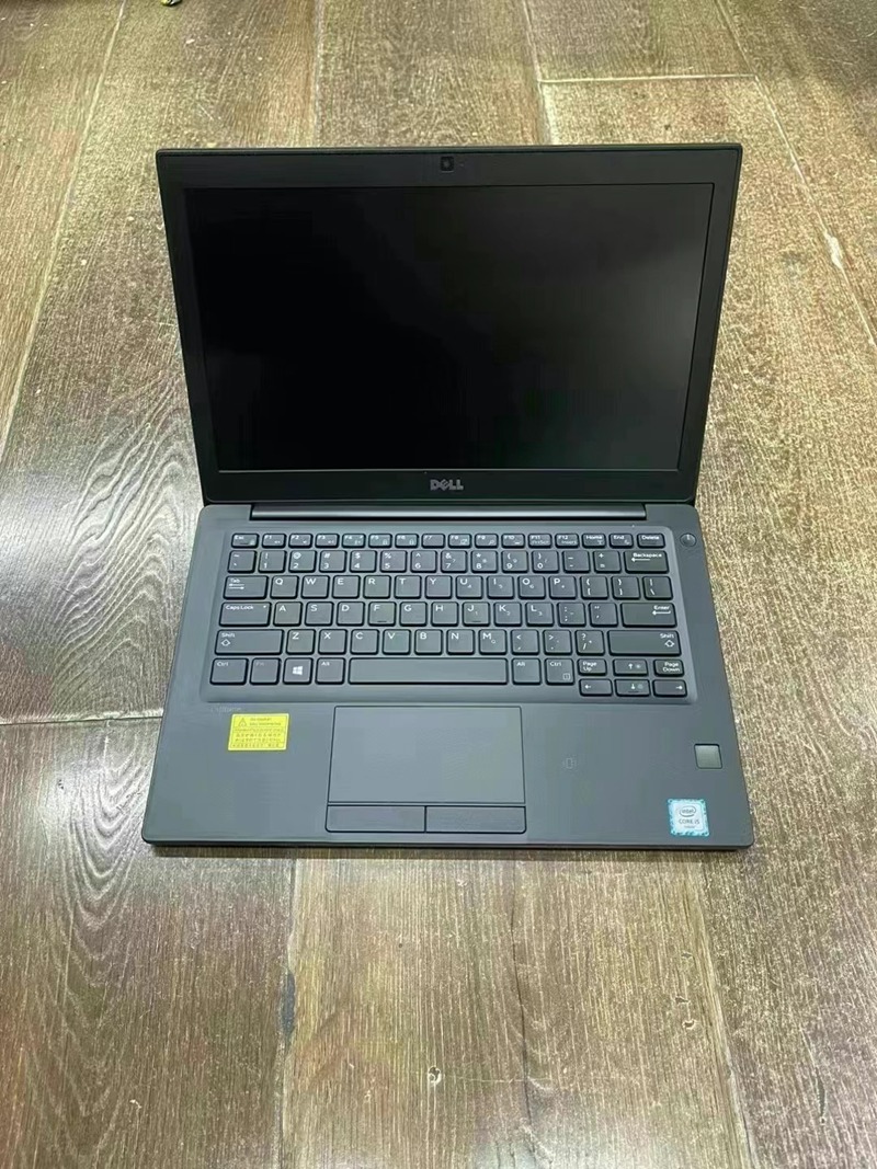 XS
